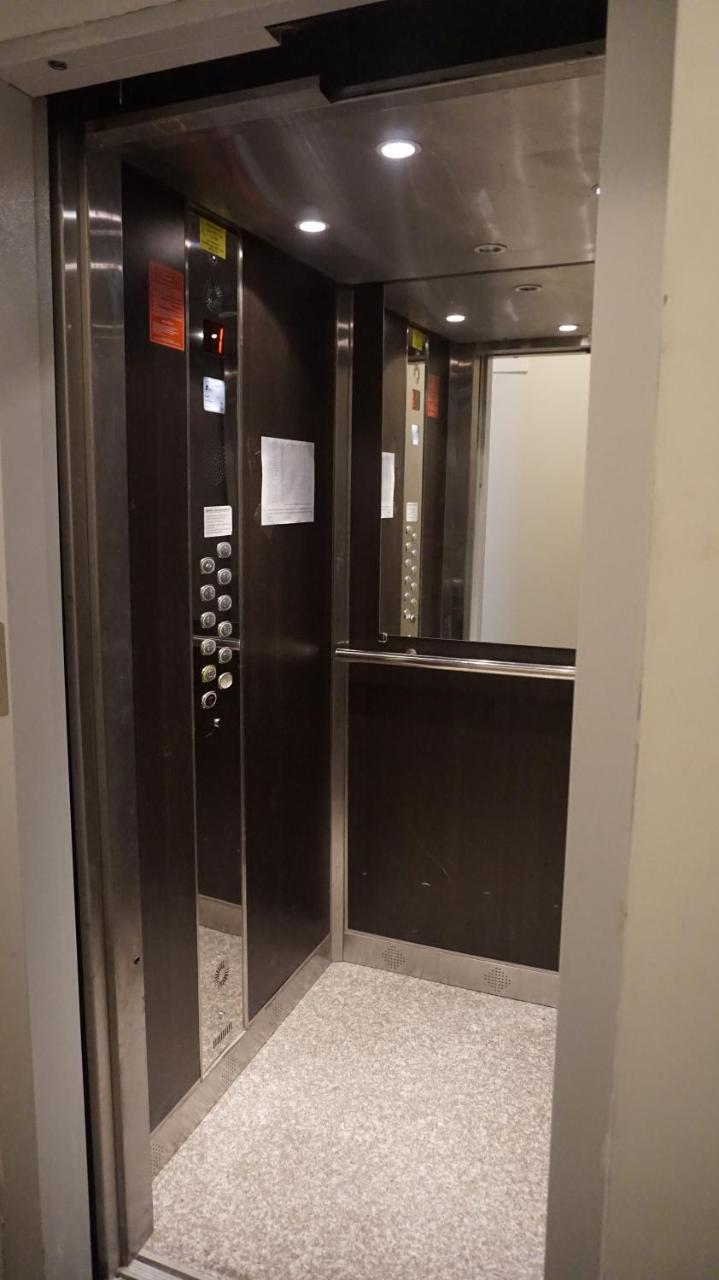 Bright, Comfortable And Cozy Apartment Burgas Екстер'єр фото