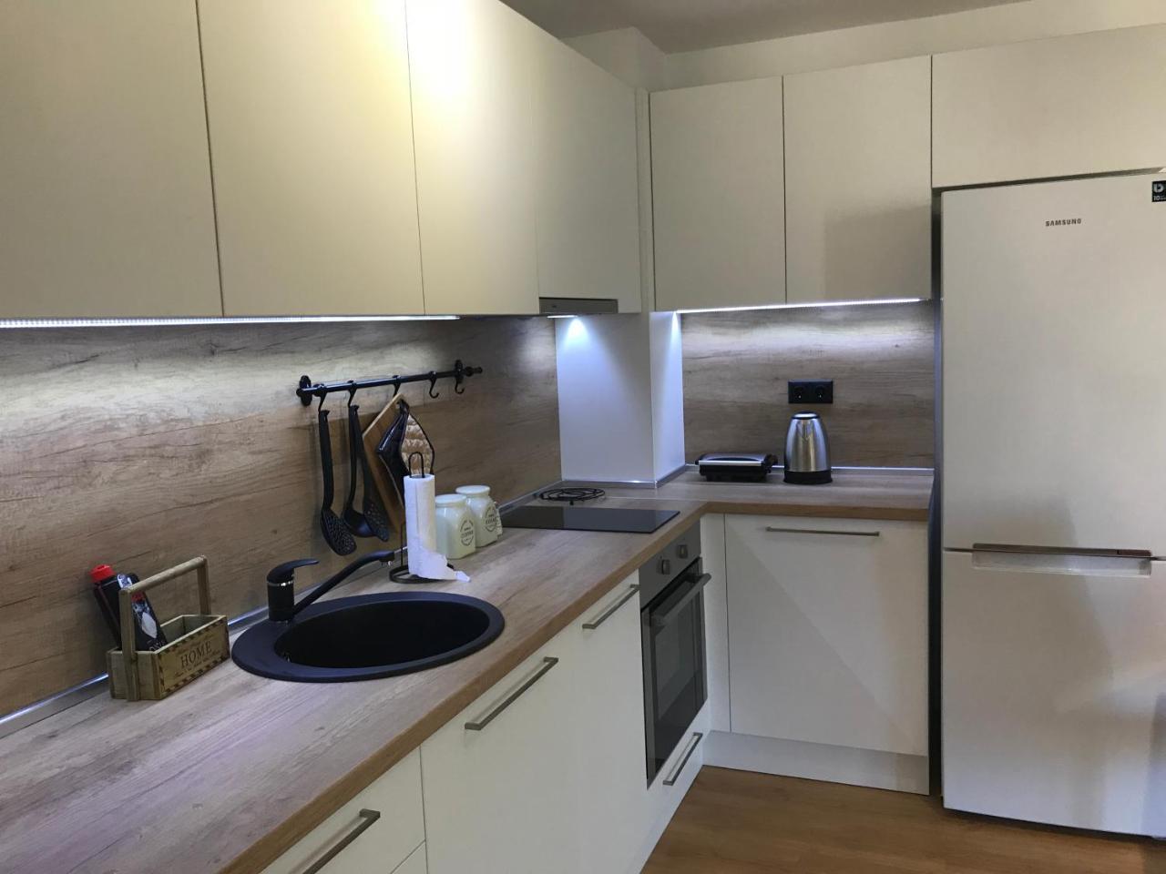 Bright, Comfortable And Cozy Apartment Burgas Екстер'єр фото