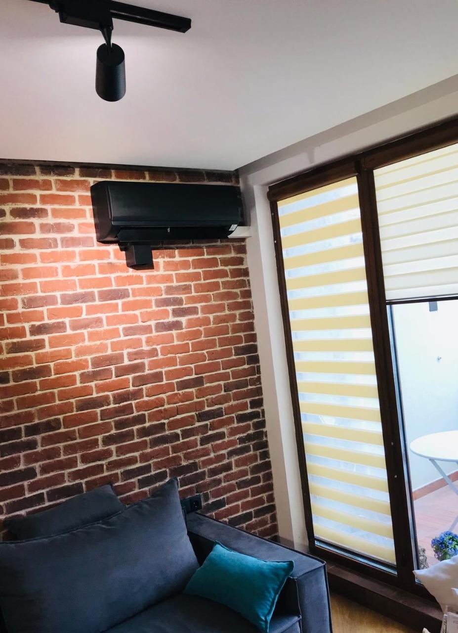 Bright, Comfortable And Cozy Apartment Burgas Екстер'єр фото